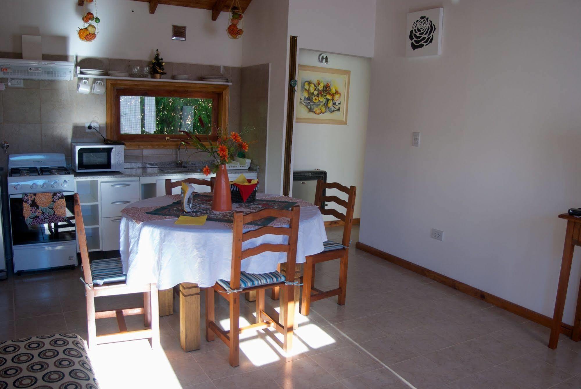 Cabanas Normana Inn El Calafate Bagian luar foto